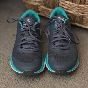 Under ARMOUR trainers. Very Comfortable. Gray, Teal and White.
